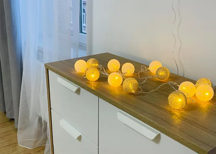 на куліша 3, сучасні біля оперного 리비프