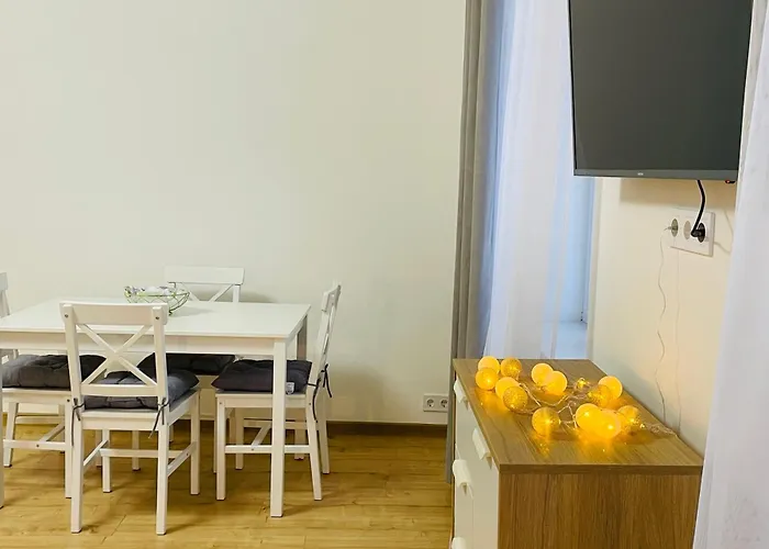 דירה на куліша 3, сучасні біля оперного *