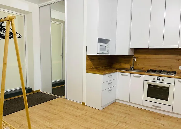 на куліша 3, сучасні біля оперного 아파트 *