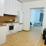 Apartment на куліша 3, сучасні біля оперного *