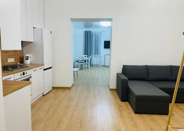 Διαμέρισμα на куліша 3, сучасні біля оперного Λβιβ