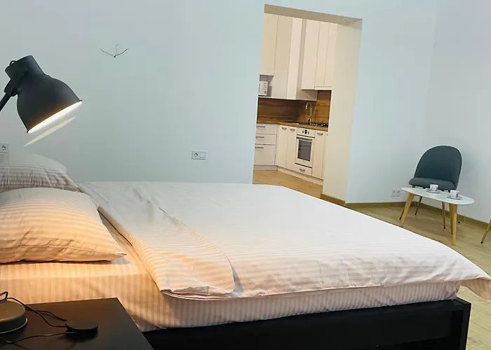 Διαμέρισμα на куліша 3, сучасні біля оперного *