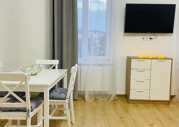 Διαμέρισμα на куліша 3, сучасні біля оперного Λβιβ