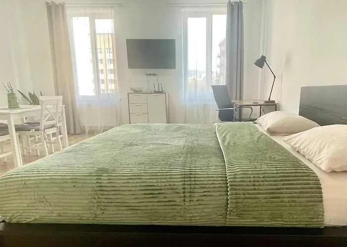 на куліша 3, сучасні біля оперного Διαμέρισμα Λβιβ